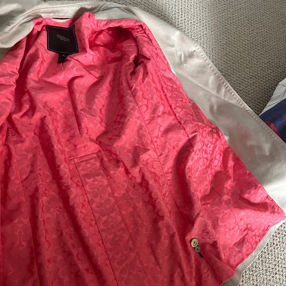 Authentic Coach 100 percent cotton beige trench coat - Picture 4 of 14